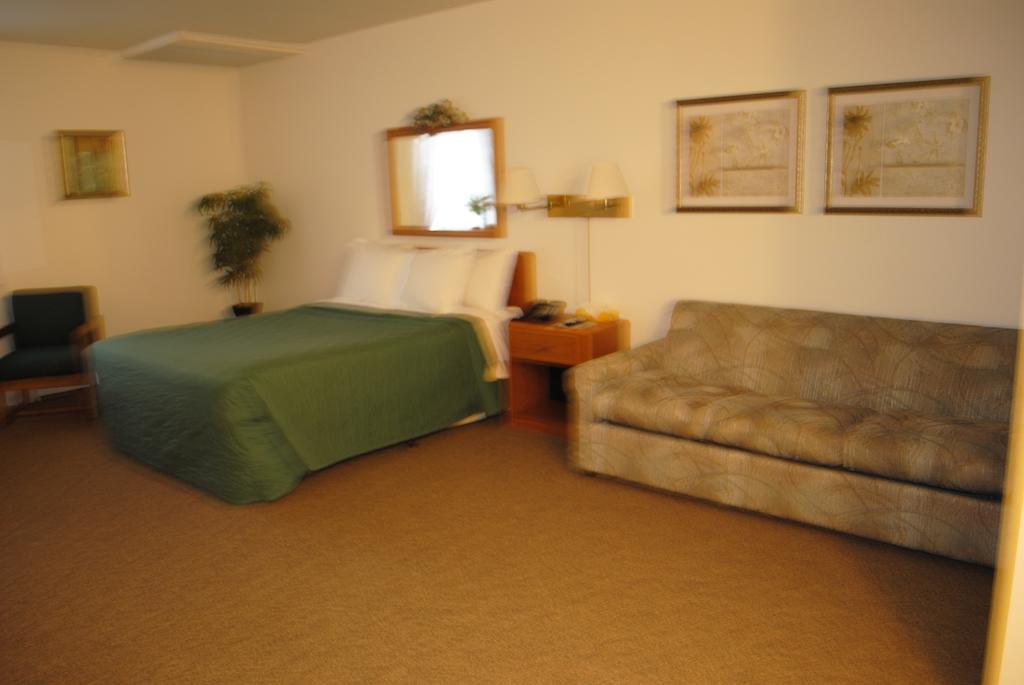 Camp Inn Lodge Oscoda Zimmer foto
